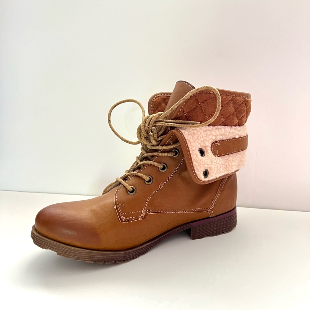 Rock & candy light tan combat boot